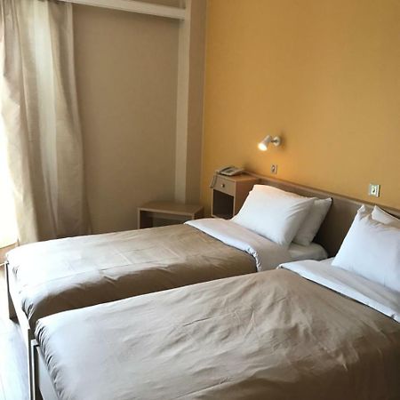 Galaxy Hotel Каристос Экстерьер фото