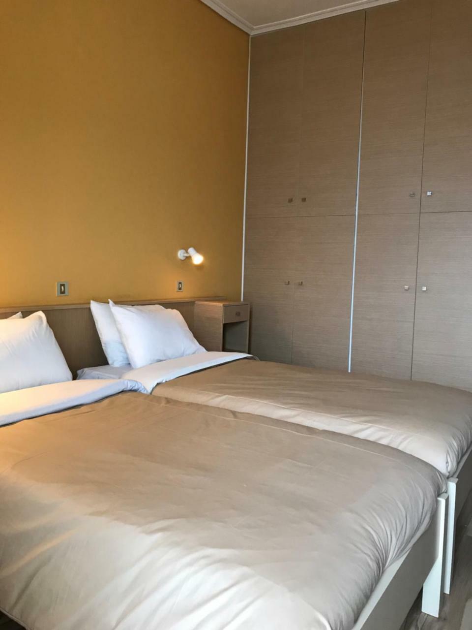 Galaxy Hotel Каристос Экстерьер фото